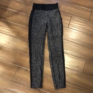 Lululemon box it out right sz 4